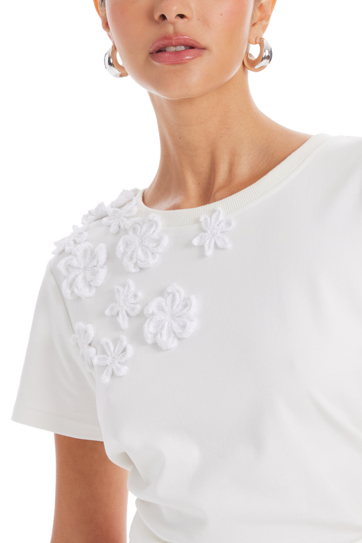 FLORAL CROCHET TEE