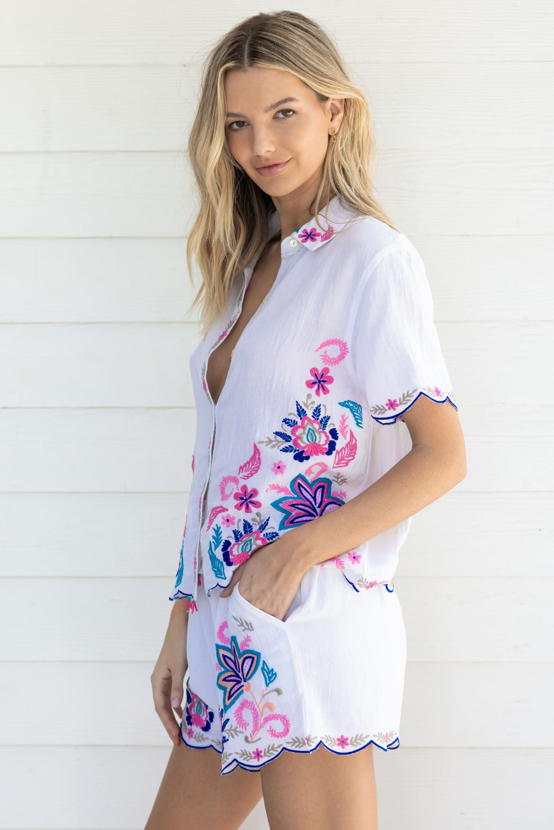 EMBROIDERED BUTTON DOWN SHIRT