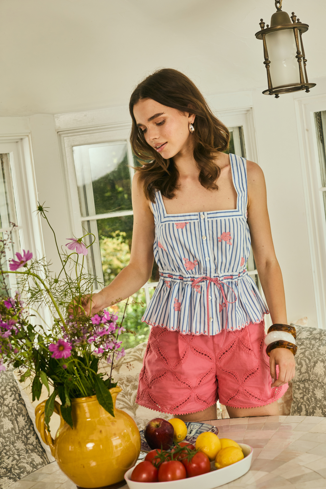 EYELET TRACY SHORTS